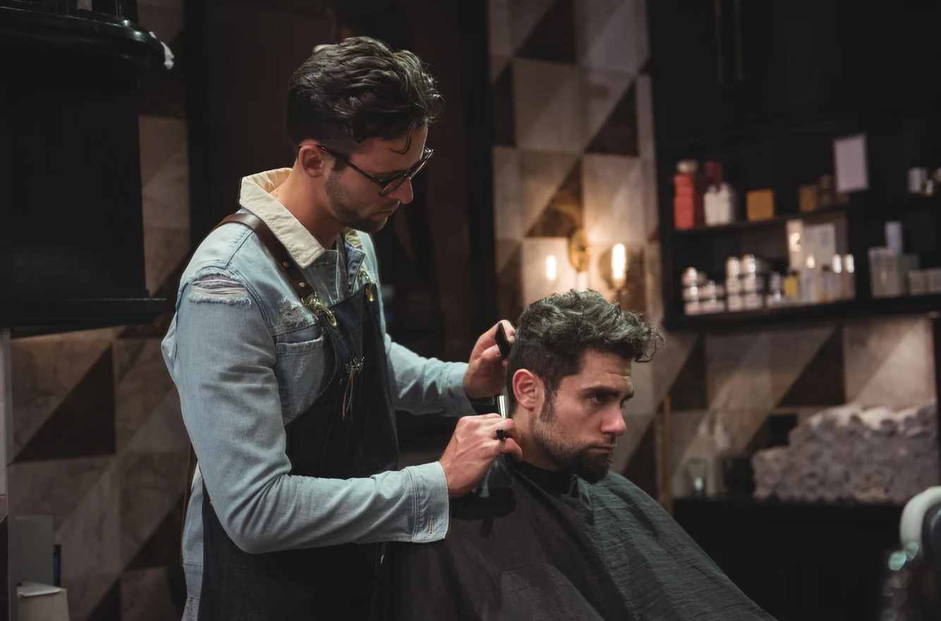 Best Gents Beauty Parlour in Kochi