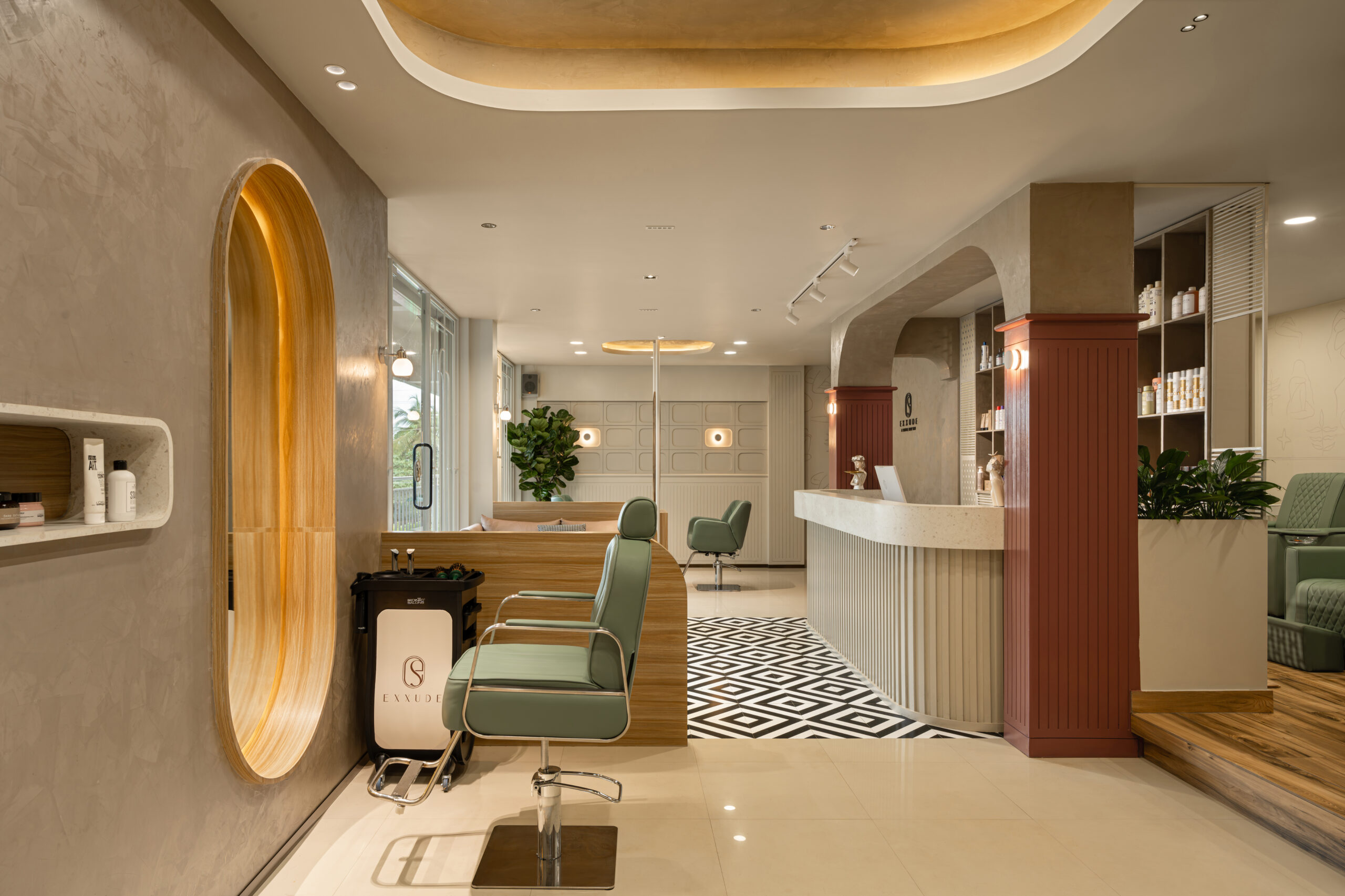 Luxury Beauty Salon Near Kakkanad